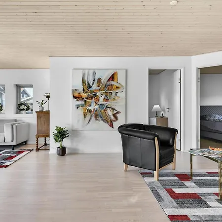 4 Bedroom Stunning Home In Skarup Fyn * Skarupore